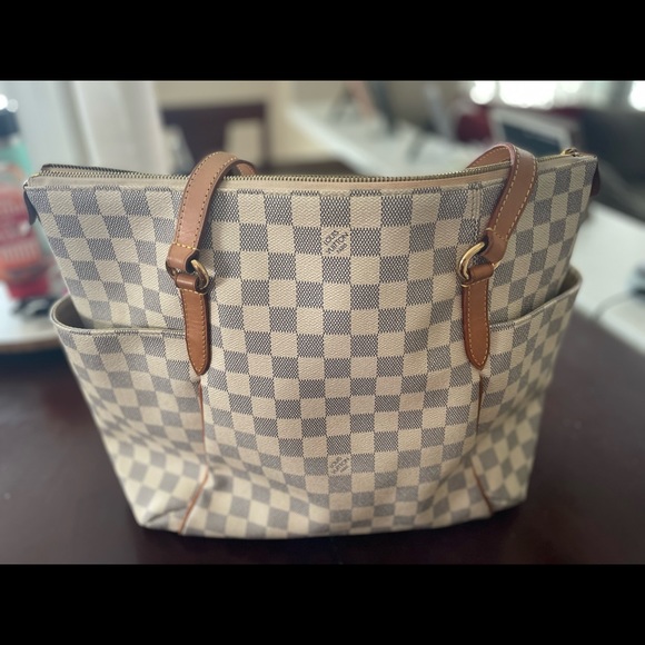 Louis Vuitton Damier Azur Totally MM 💥💥SOLD💥💥 - Picture 2 of 9